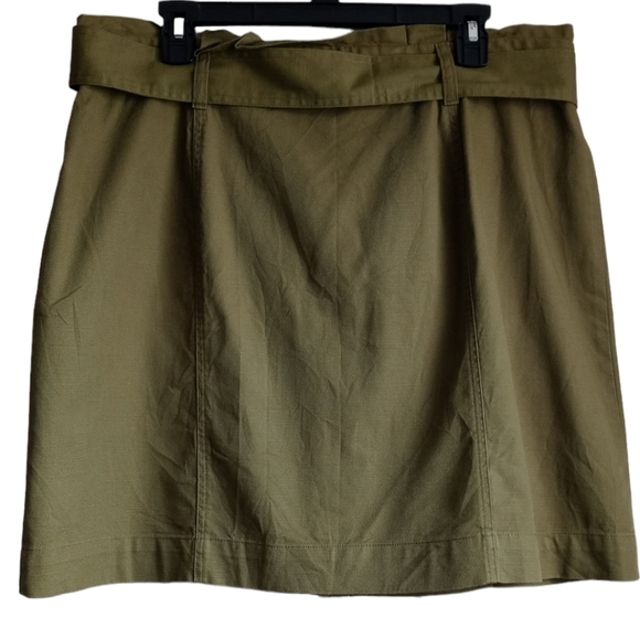 LOFT OUTLET WOMEN'S ARMY GREEN BUTTON FROM MINI SKIRT.SIZE 14. - Picture 2 of 12